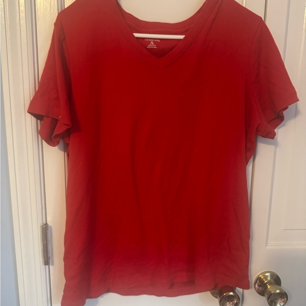 Red V-Neck Women's Top. Classic Comfy Style. XL. Like New